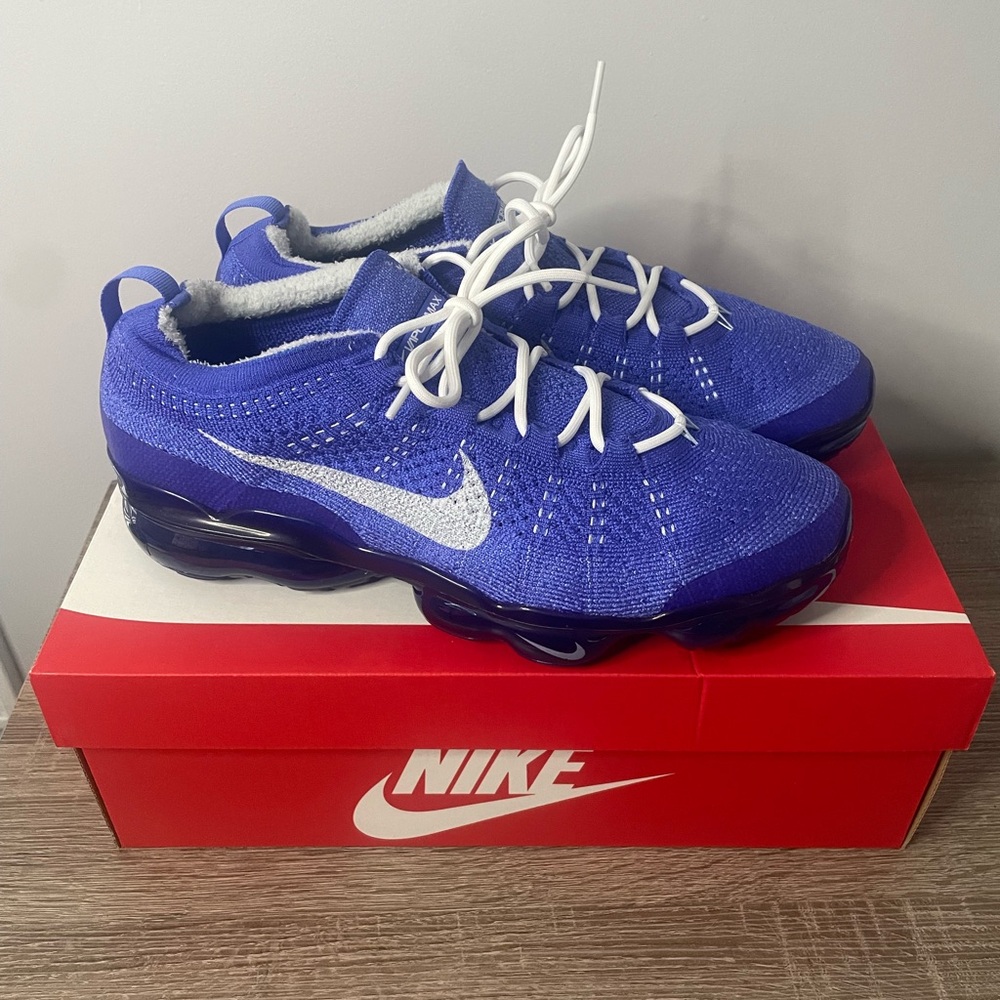 Nike men’s Air VaporMax 2023 Blue Sneakers, size 11